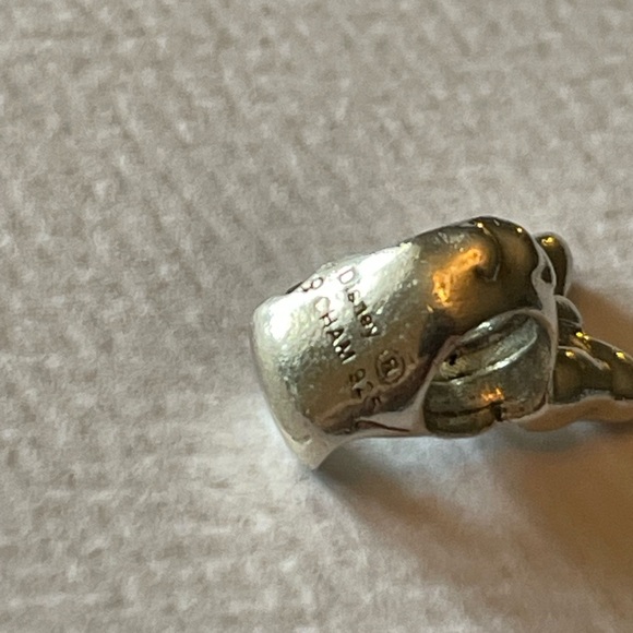 Authentic Chamilia Daisy Duck charm; hard to find - Picture 5 of 6